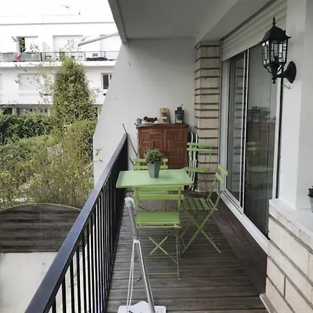 Bel Avec Terrasse En Centre-ville * ロワイヤン